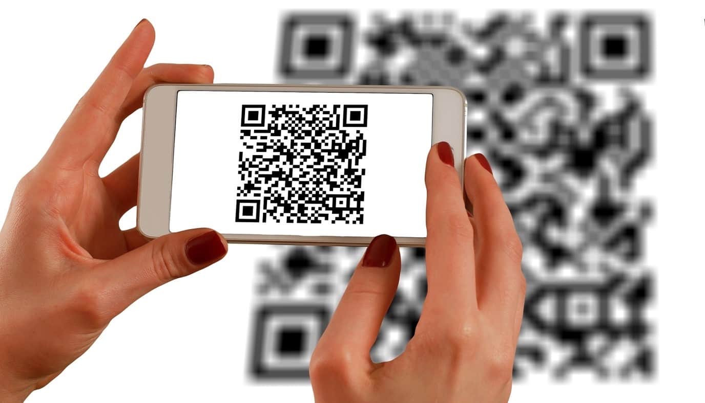 content/zh-cn/images/repository/isc/2020/9910/a-guide-to-qr-codes-and-how-to-scan-qr-codes-1.jpg